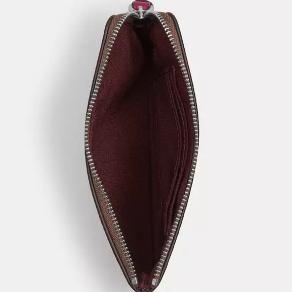 Coach Corner Zip Wristlet In Signature Canvas nwt in packaging - Picture 2 of 5